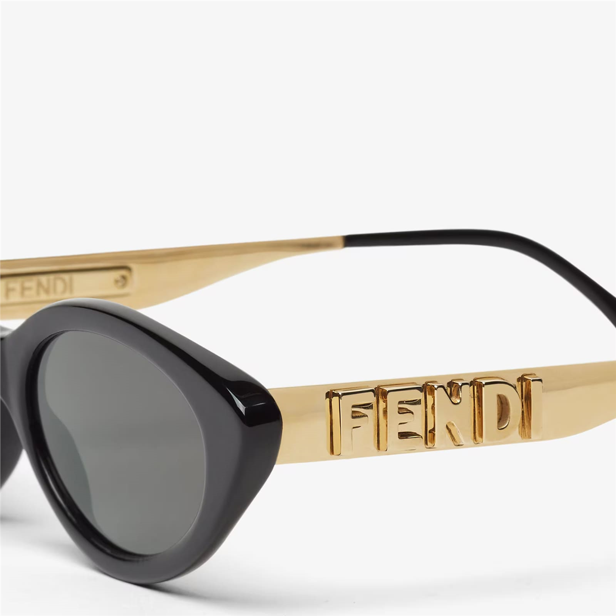 FENDI FE40202I-01A